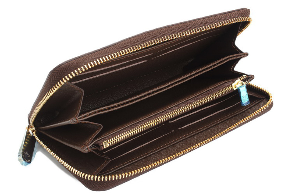 Louis Vuitton Women&#39;s Wallet